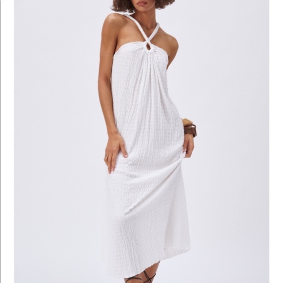 NWT ZARA White Textured Halter Keyhole Dress - Picture 4 of 12